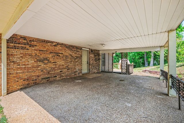 160 N Poole St, Ashland City, TN 37015