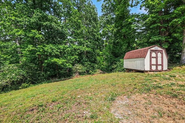 160 N Poole St, Ashland City, TN 37015