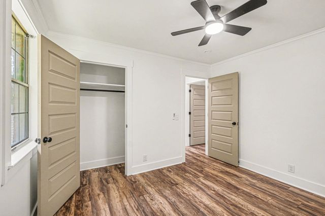 160 N Poole St, Ashland City, TN 37015