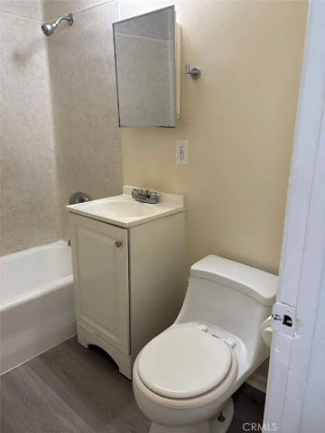 327 S Kroeger Street A, Anaheim, CA 92805