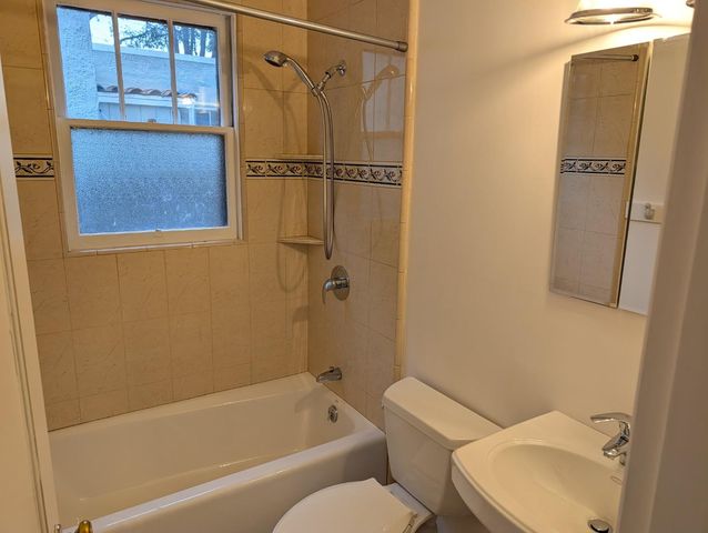 365 Cherry Avenue, Menlo Park, CA 94025