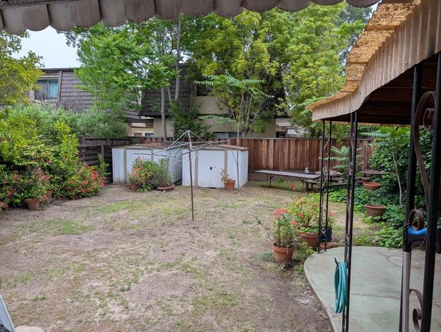 365 Cherry Avenue, Menlo Park, CA 94025