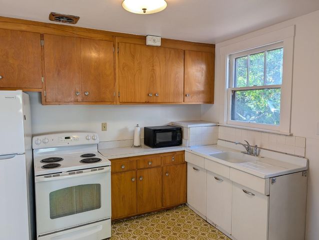 365 Cherry Avenue, Menlo Park, CA 94025
