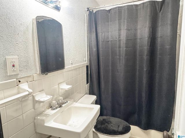 727 GLENWOOD ROAD, Talladega, AL 35160