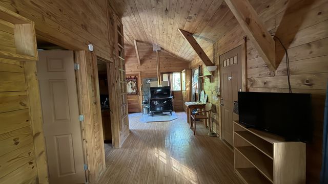 3162 Northcutts Cove Rd, Beersheba Springs, TN 37305