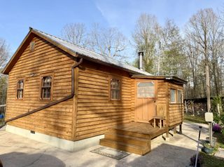 3162 Northcutts Cove Rd, Beersheba Springs, TN 37305