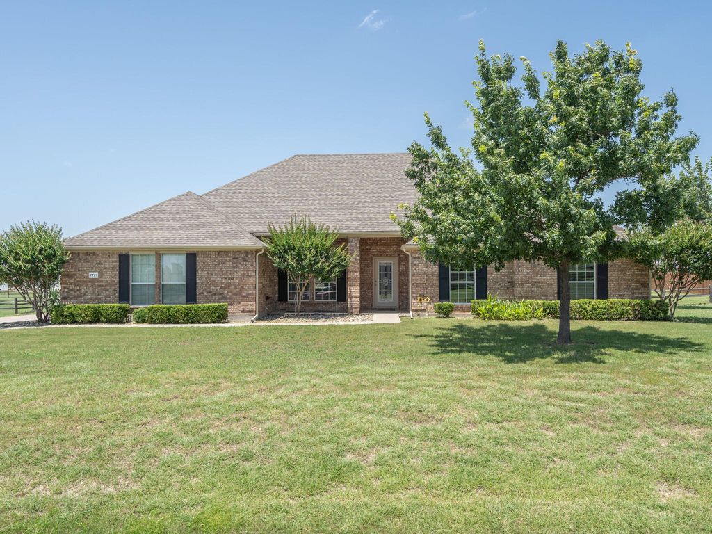 7721 Willow Ridge Drive, Northlake, TX 76247