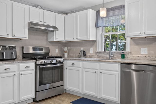 26 Ashworth Ter 26, Haverhill, MA 01832