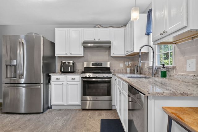 26 Ashworth Ter 26, Haverhill, MA 01832