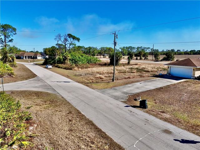 3019 S Balsam CIR, Labelle, FL 33935