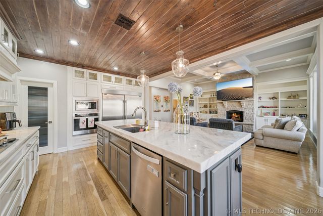 1003 W 87th Street S, Tulsa, OK 74132