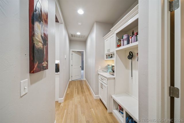 1003 W 87th Street S, Tulsa, OK 74132