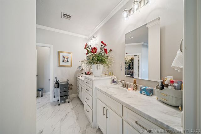 1003 W 87th Street S, Tulsa, OK 74132