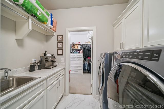 1003 W 87th Street S, Tulsa, OK 74132