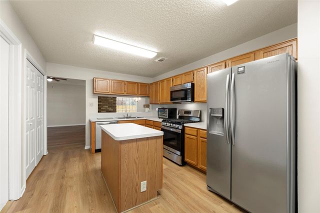 15907 Meadow Village Drive, Houston, TX 77095