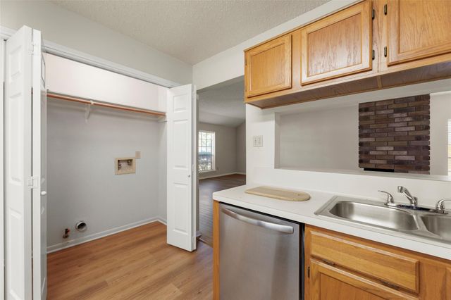 15907 Meadow Village Drive, Houston, TX 77095