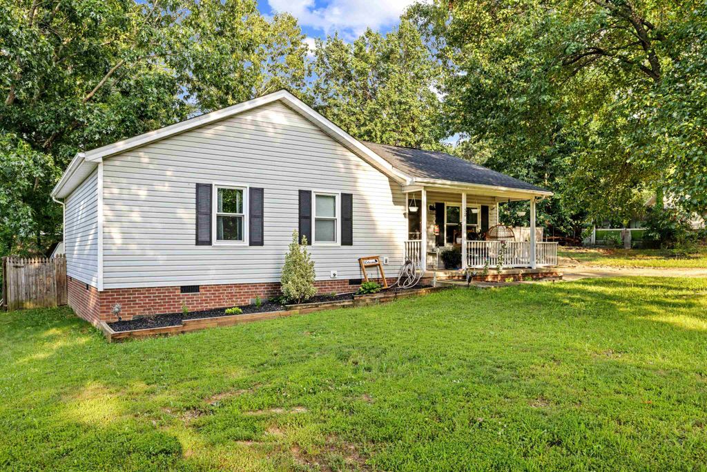52 BROOKMILL RD, Stuarts Draft, VA 24477