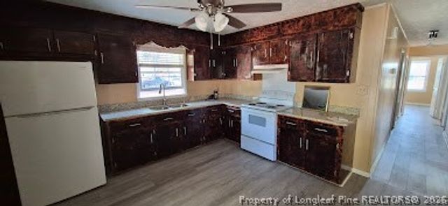 127 E Eighth Avenue, Red Springs, NC 28377