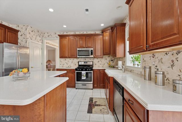 2023 STONY CREEK RD, Lansdale, PA 19446