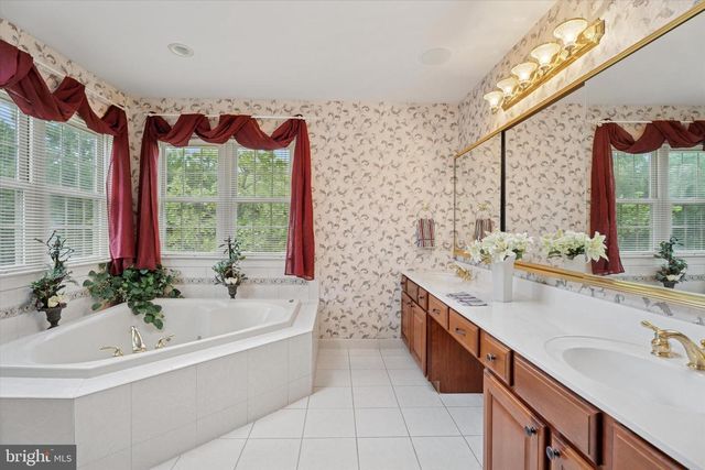 2023 STONY CREEK RD, Lansdale, PA 19446