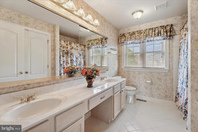 2023 STONY CREEK RD, Lansdale, PA 19446