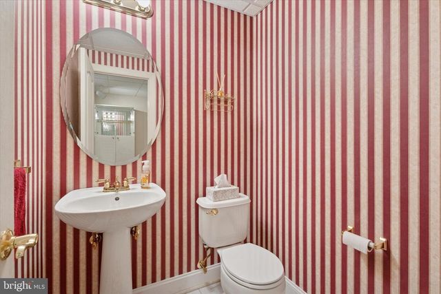 2023 STONY CREEK RD, Lansdale, PA 19446