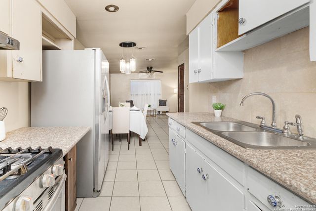 1934 Duluth Dr, San Antonio, TX 78224