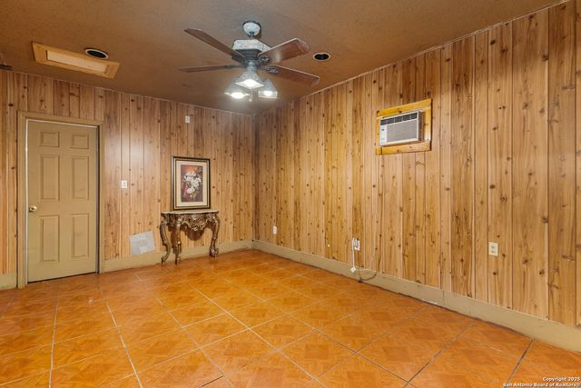 1934 Duluth Dr, San Antonio, TX 78224