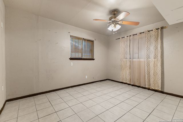 1934 Duluth Dr, San Antonio, TX 78224