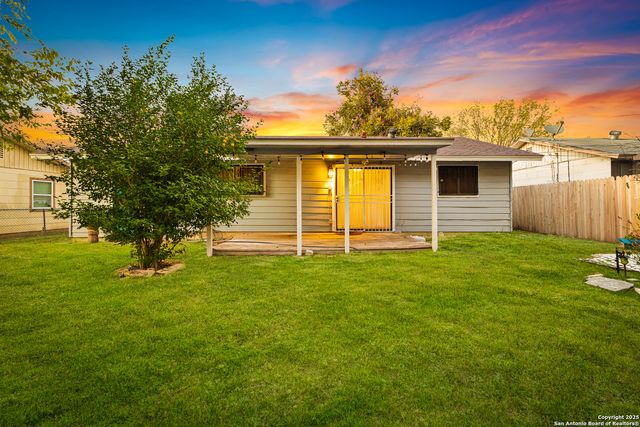 1934 Duluth Dr, San Antonio, TX 78224