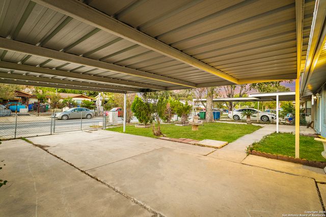 1934 Duluth Dr, San Antonio, TX 78224