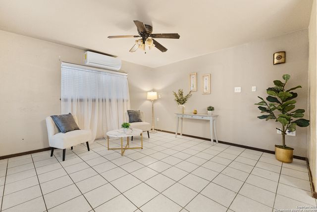 1934 Duluth Dr, San Antonio, TX 78224