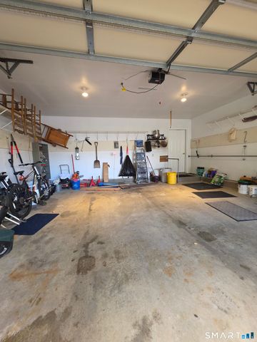 44 Steele Street, New Britain, CT 06052