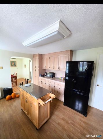 44 Steele Street, New Britain, CT 06052