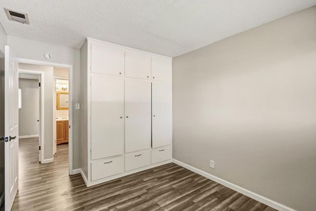 2416 McGregor Dr, Rancho Cordova, CA 95670