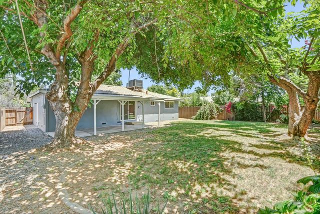 2416 McGregor Dr, Rancho Cordova, CA 95670