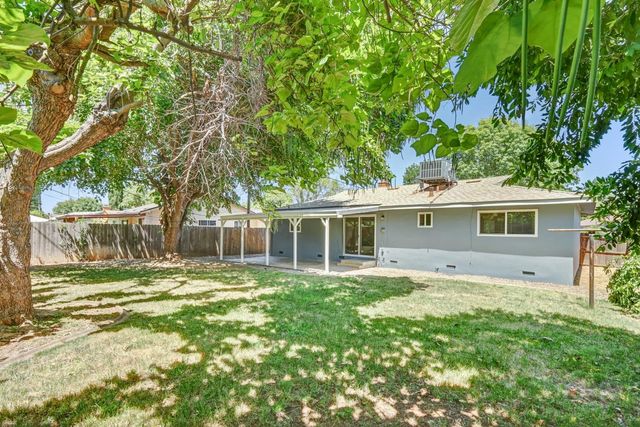 2416 McGregor Dr, Rancho Cordova, CA 95670