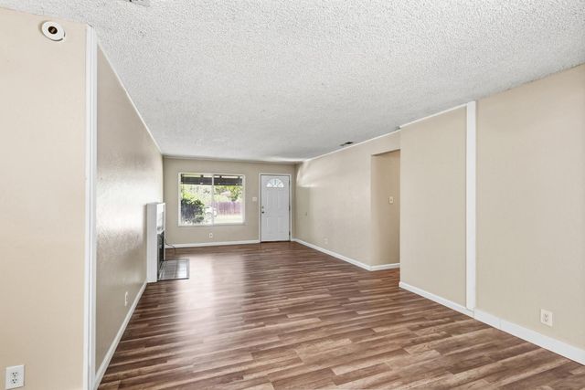 2416 McGregor Dr, Rancho Cordova, CA 95670
