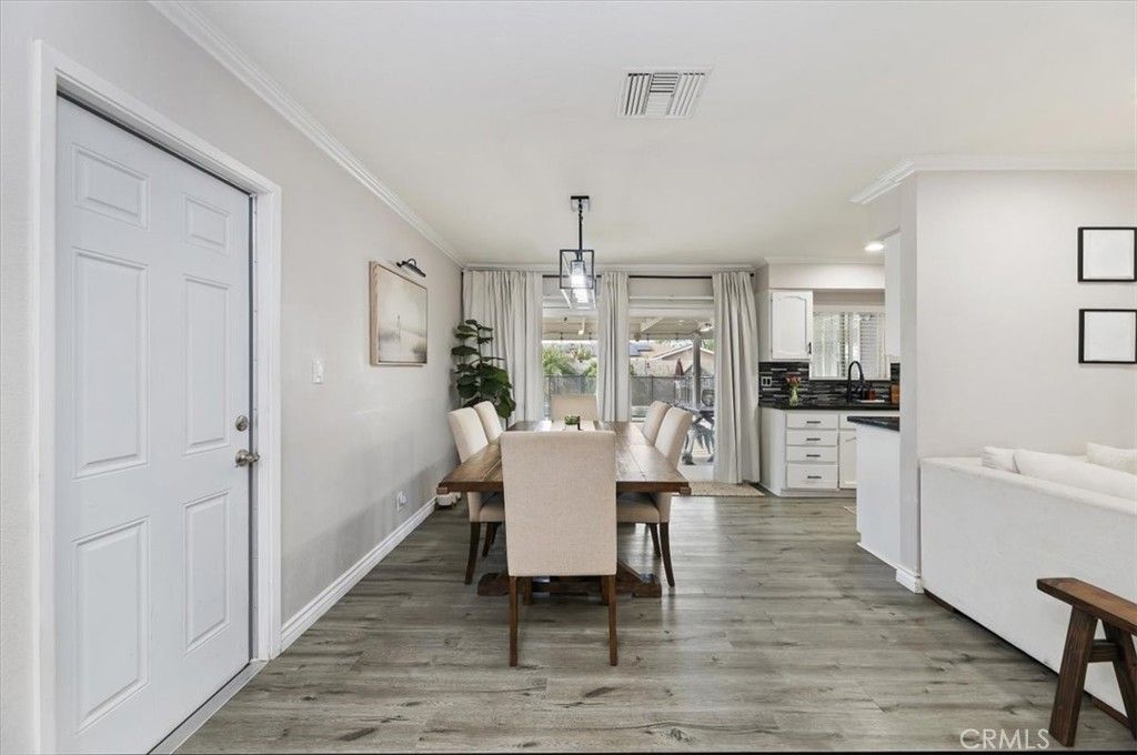 Image 11 of property listing at 9075 Delano Drive, Riverside, CA 92503