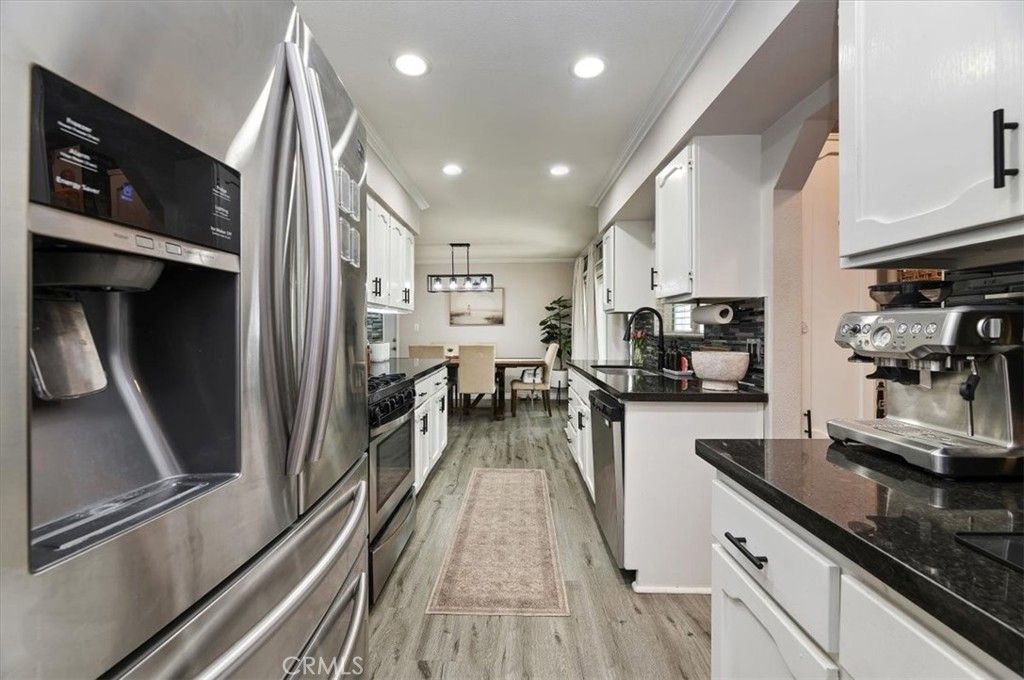 Image 16 of property listing at 9075 Delano Drive, Riverside, CA 92503