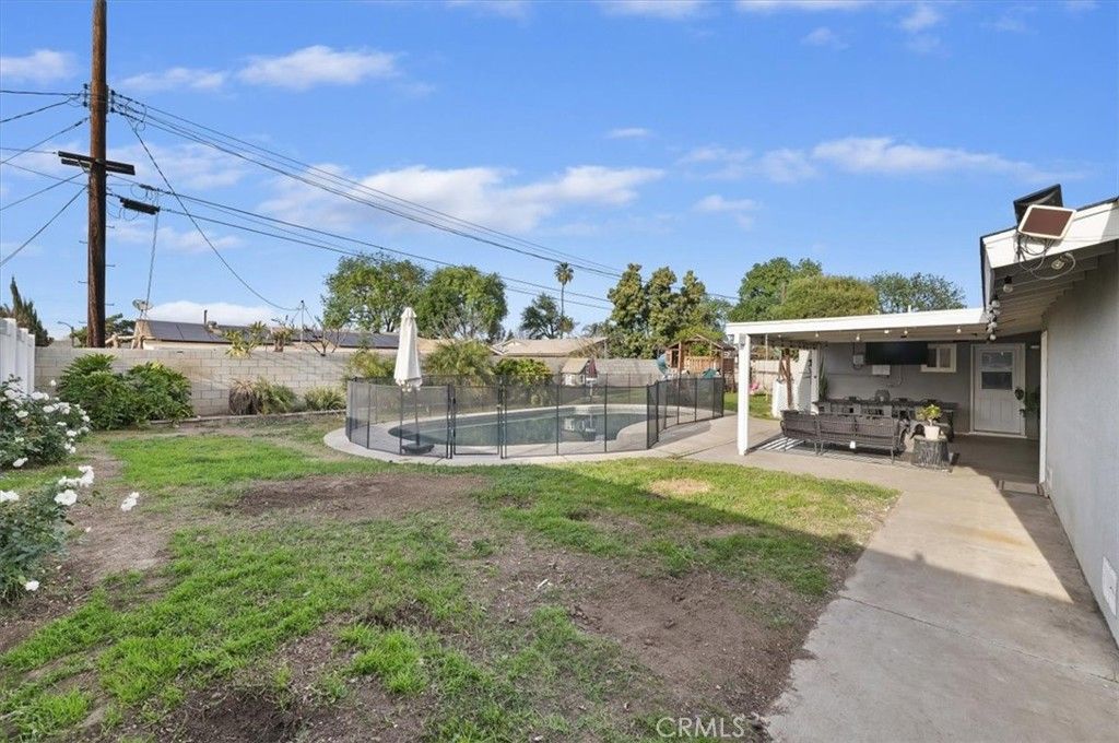 Image 27 of property listing at 9075 Delano Drive, Riverside, CA 92503