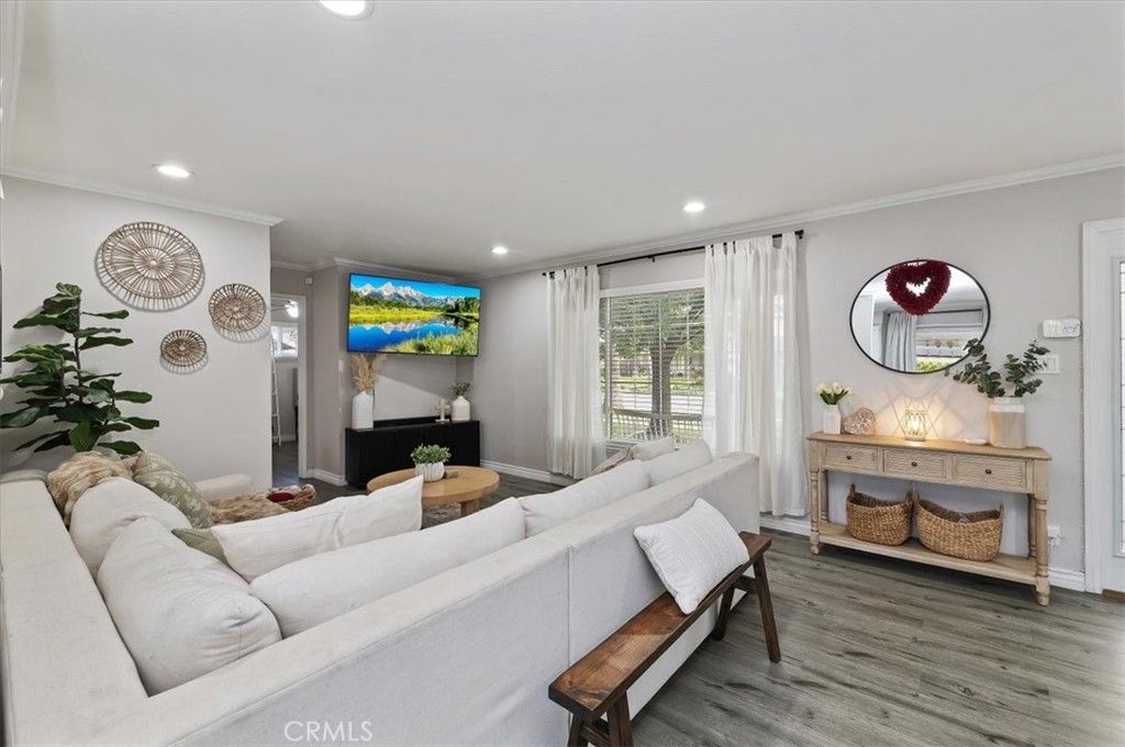 Image 9 of property listing at 9075 Delano Drive, Riverside, CA 92503