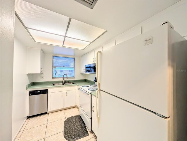 6031 ARLENE WAY, Bradenton, FL 34207