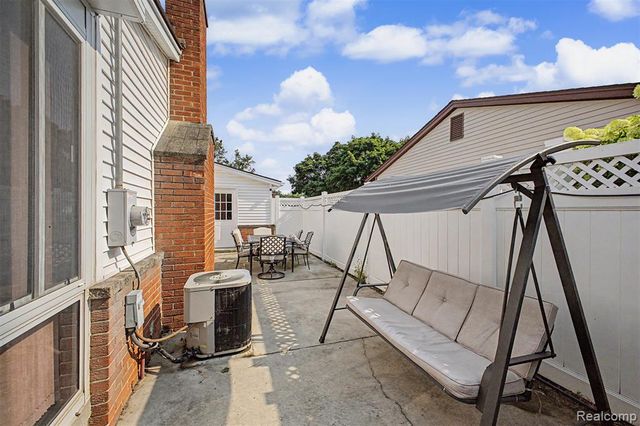 37091 Gilchrist Street, Westland, MI 48186