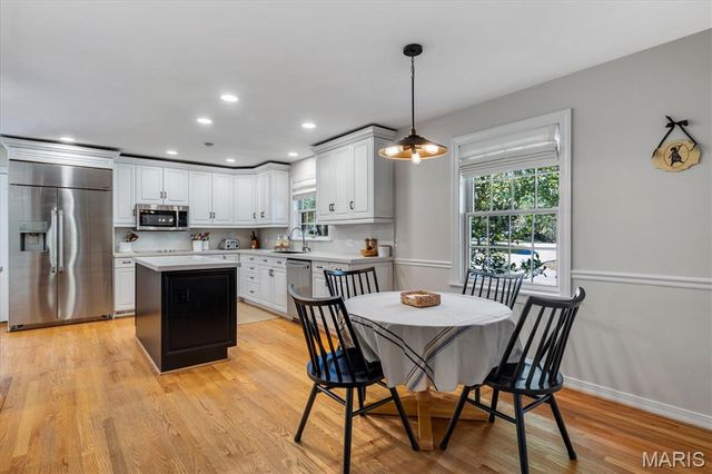 13021 Saller Drive, Sunset Hills, MO 63127
