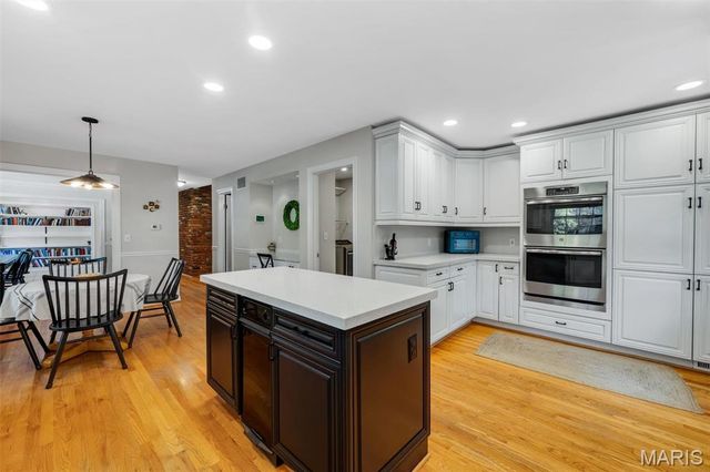 13021 Saller Drive, Sunset Hills, MO 63127