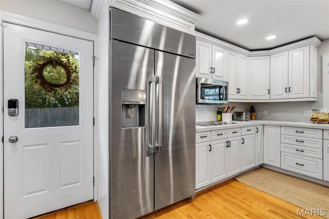 13021 Saller Drive, Sunset Hills, MO 63127