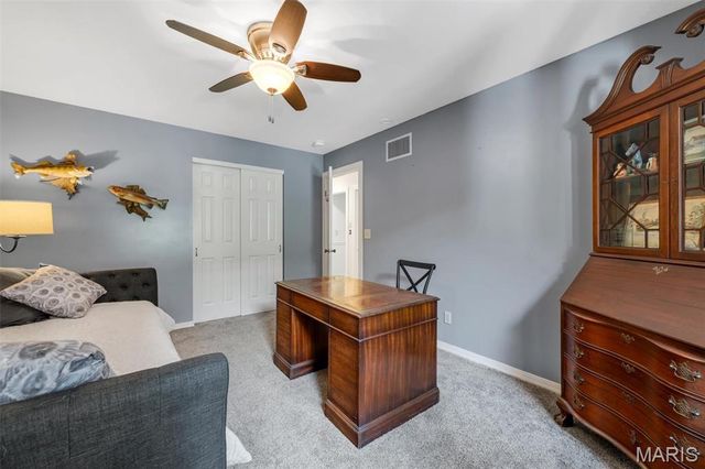 13021 Saller Drive, Sunset Hills, MO 63127