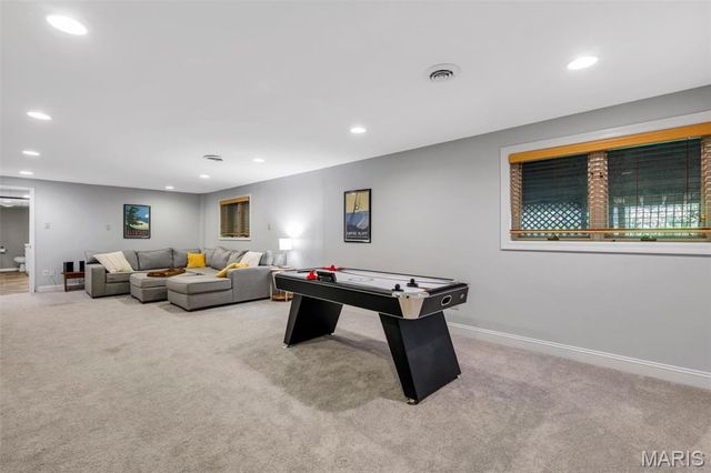 13021 Saller Drive, Sunset Hills, MO 63127