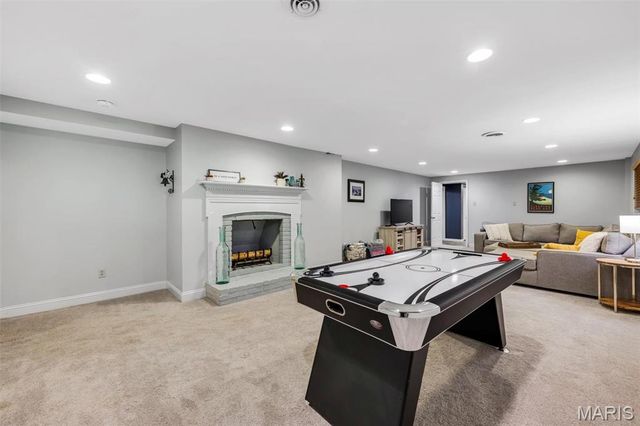 13021 Saller Drive, Sunset Hills, MO 63127